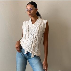 Knit ✨cable sweater vest